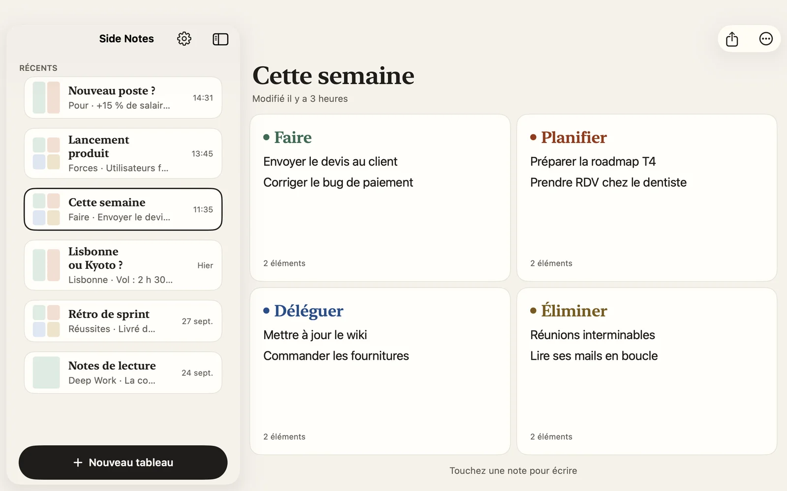 Side Notes sur Mac : la liste des tableaux à gauche, une matrice d'Eisenhower « Cette semaine » en quatre notes à droite.